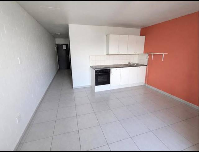 1 BEDROOM PROPERTY TO RENT IN WYNBERG